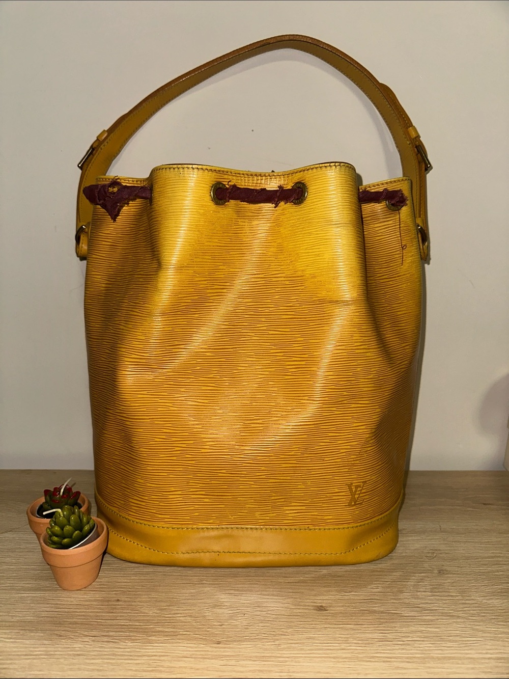 Louis Vuitton Yellow Epi Leather Drawstring Hobo - Picture 1 of 16